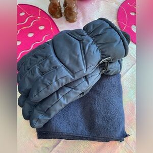 Men’s Navy Blue Scarf and Gloves Set